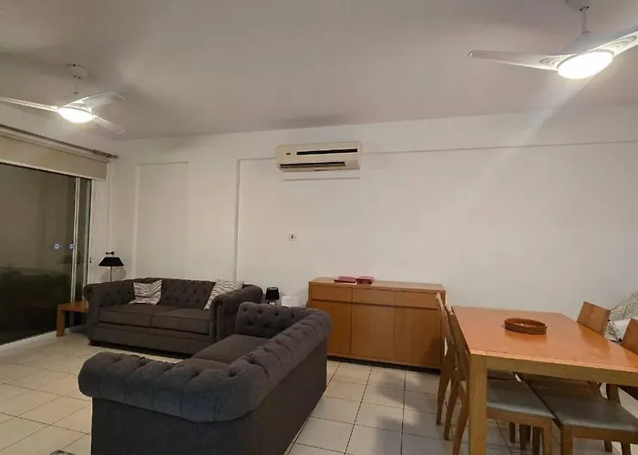 Lägenhet Hesperides Gardens, Spacious 2 Bedroom Paphos