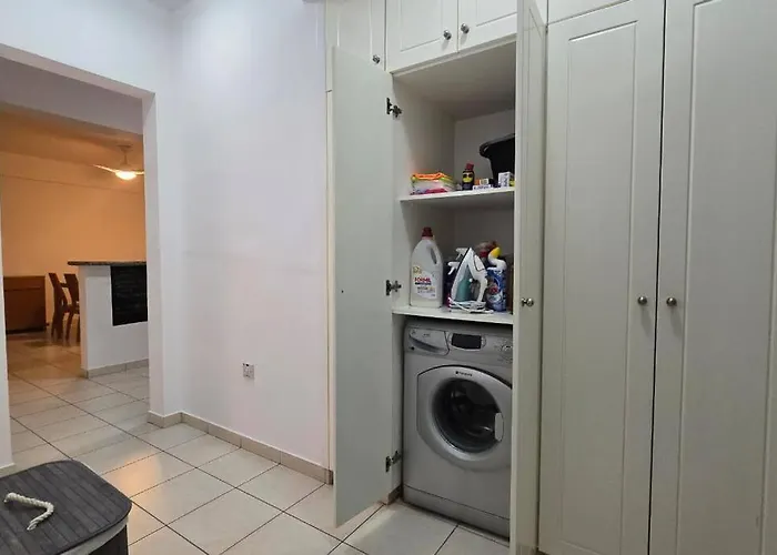 Hesperides Gardens, Spacious 2 Bedroom