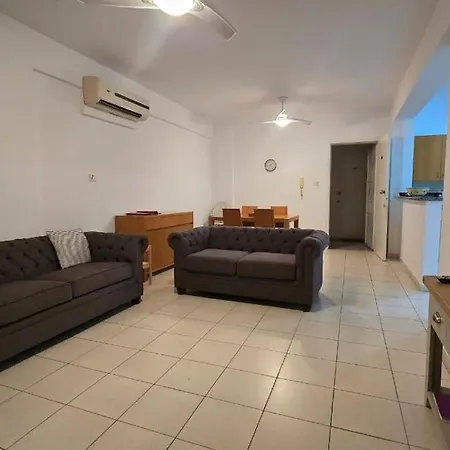Apartmán Hesperides Gardens, Spacious 2 Bedroom Paphos