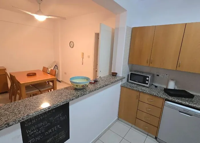 Hesperides Gardens, Spacious 2 Bedroom Apartmán Paphos